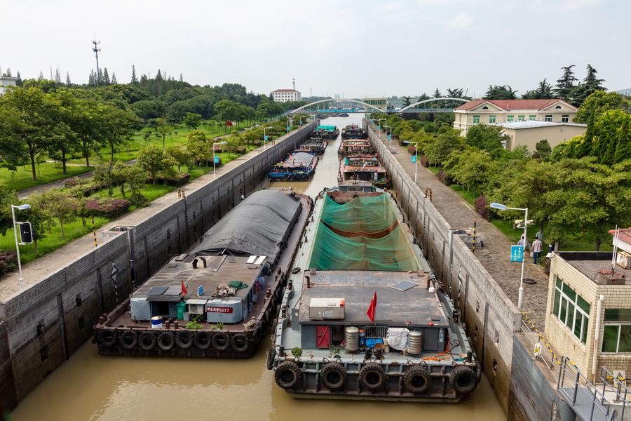Archive: Jianbi ship lock on the Sunan Canal at Zhenjiang, Jiangsu, 16 Jul 2020 (Cjsy2026, CC0). Not the 16 September 2026 Pinglu Canal opening in Guangxi, not Qinzhou Port day-of, not a Madao Hub still, and not opening-ceremony photography.