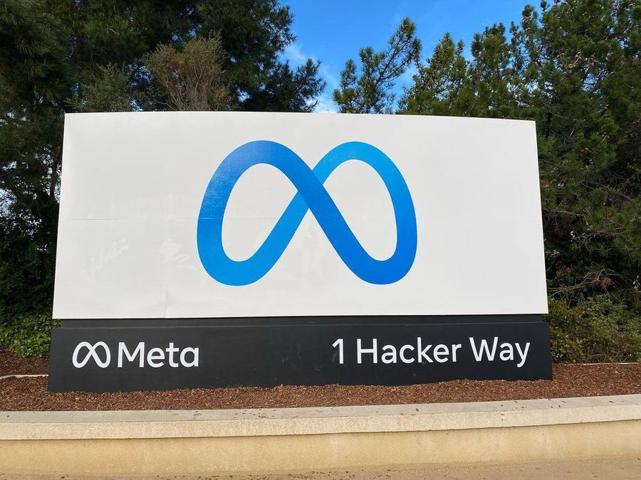 Archive photo: the sign at Meta’s headquarters in Menlo Park, California, May 2022. The trial was held in Santa Fe, New Mexico.