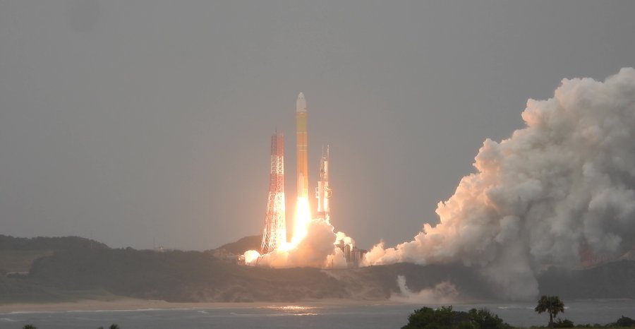 A Japanese H3 rocket, the type that launched MMX, lifts off from the Tanegashima Space Center in November 2024.